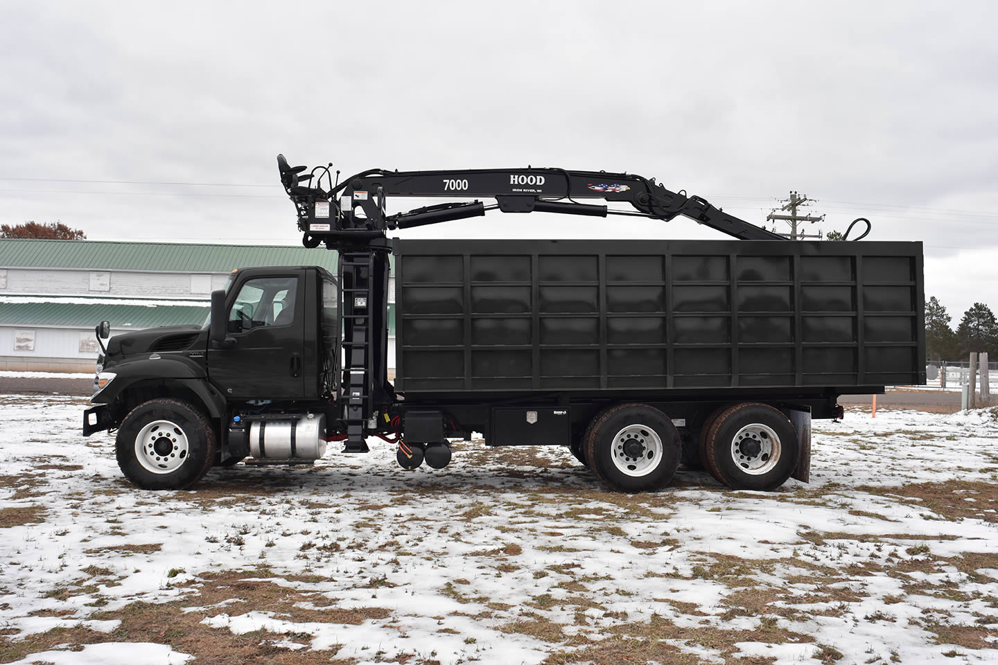 hood-loaders-truck-bed-side-view-black