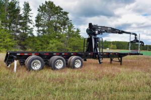 hood-loader-7000-series-on-trailer-1